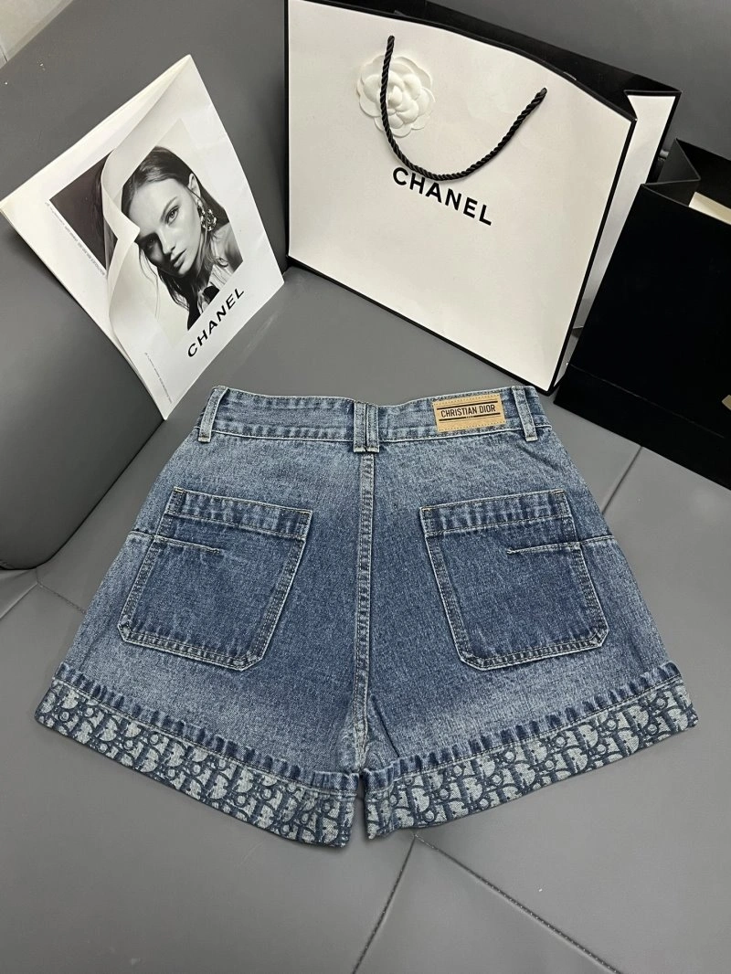 Cozy Christian Dior Short Pants 112040