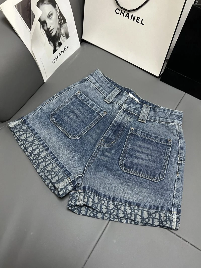 Cozy Christian Dior Short Pants 112040