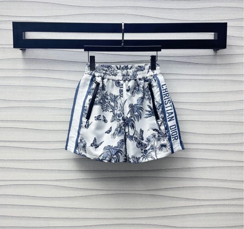 Trendsetting Christian Dior Short Pants 112033