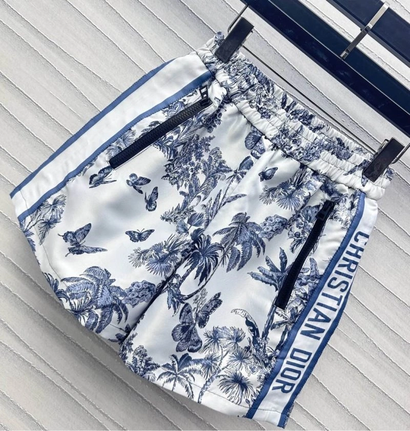 Trendsetting Christian Dior Short Pants 112033