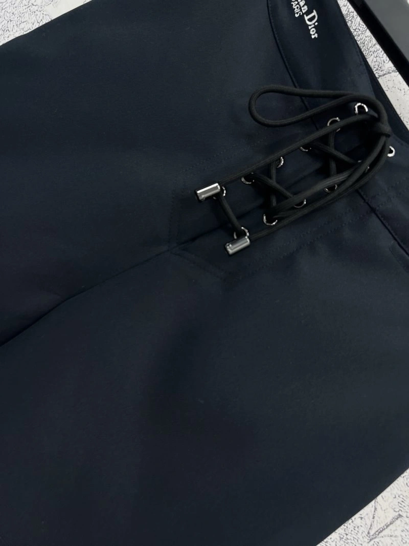Sophisticated Christian Dior Short Pants 112019