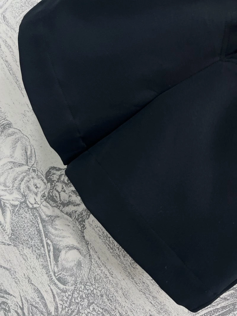 Sophisticated Christian Dior Short Pants 112019