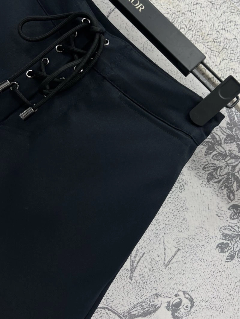 Sophisticated Christian Dior Short Pants 112019