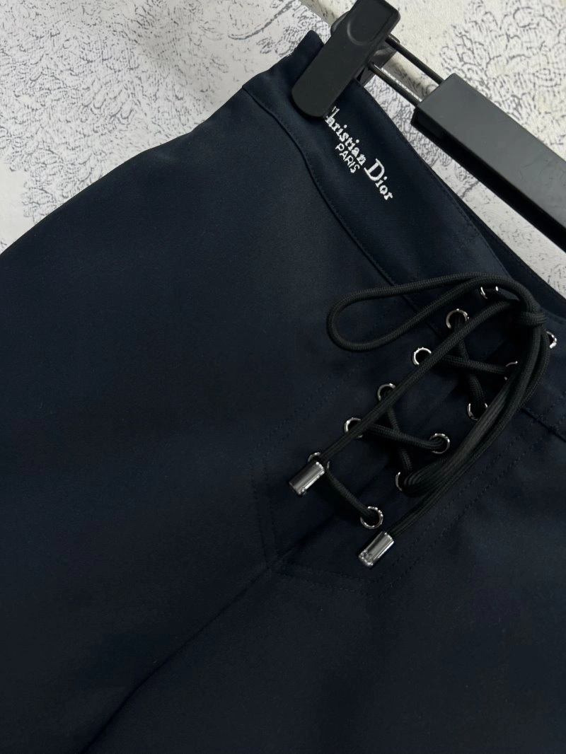 Sophisticated Christian Dior Short Pants 112019