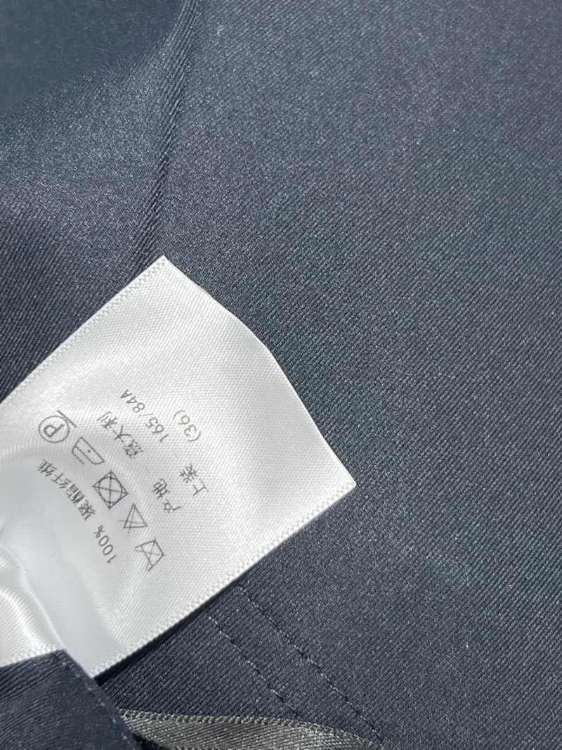 Sophisticated Christian Dior Short Pants 112019