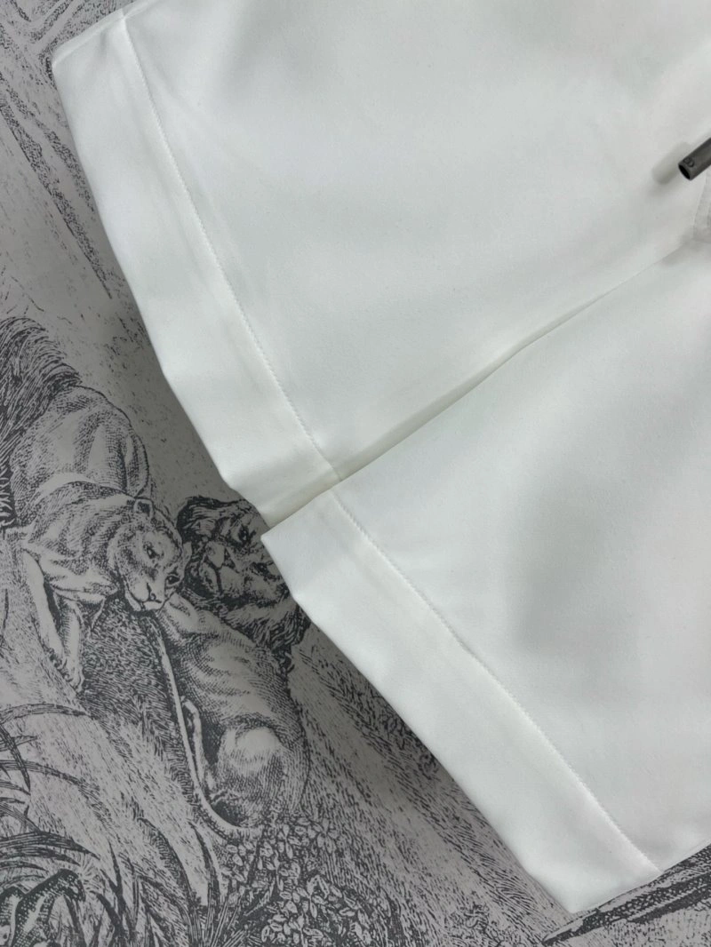 Stylish Christian Dior Short Pants 112018