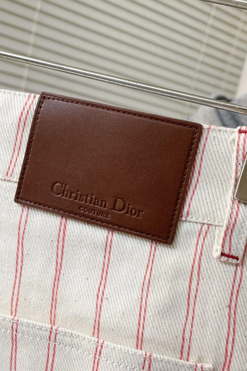 Sleek Christian Dior Short Pants 116143