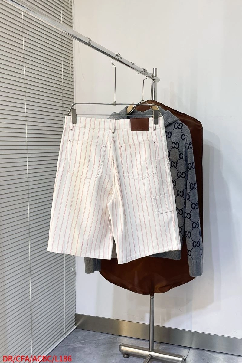 Sleek Christian Dior Short Pants 116143