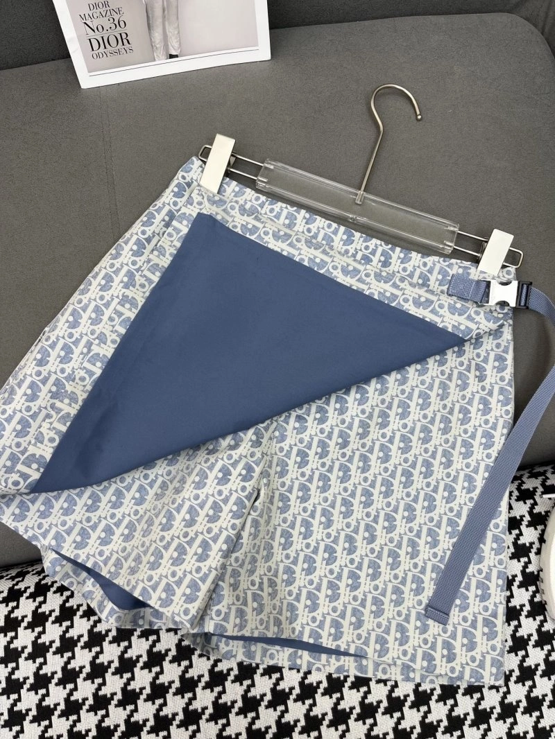 Refined Christian Dior Short Pants 113705