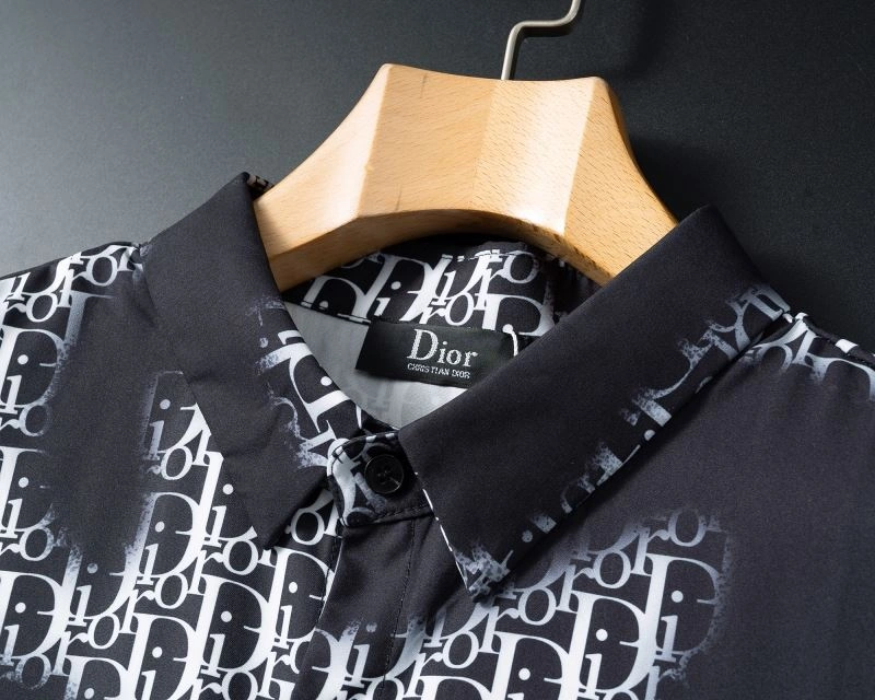 Neat Christian Dior Short Suits 114699