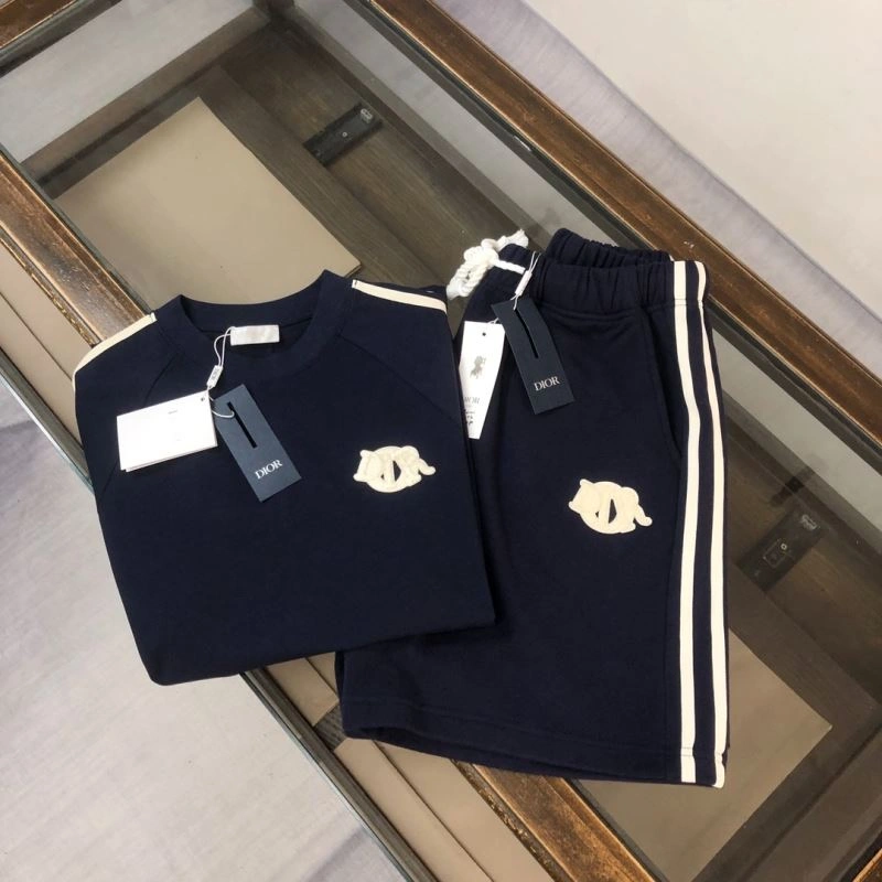 Breathable Christian Dior Short Suits 117702