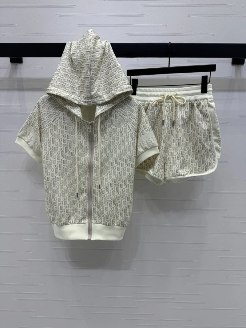 Chic Christian Dior Short Suits 112830