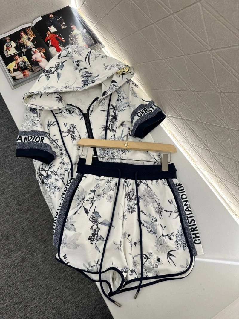 TimelessDesign Christian Dior Short Suits 112833