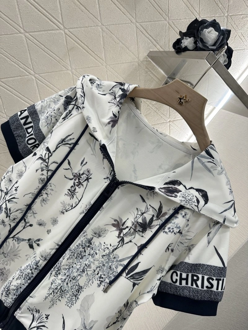 TimelessDesign Christian Dior Short Suits 112833