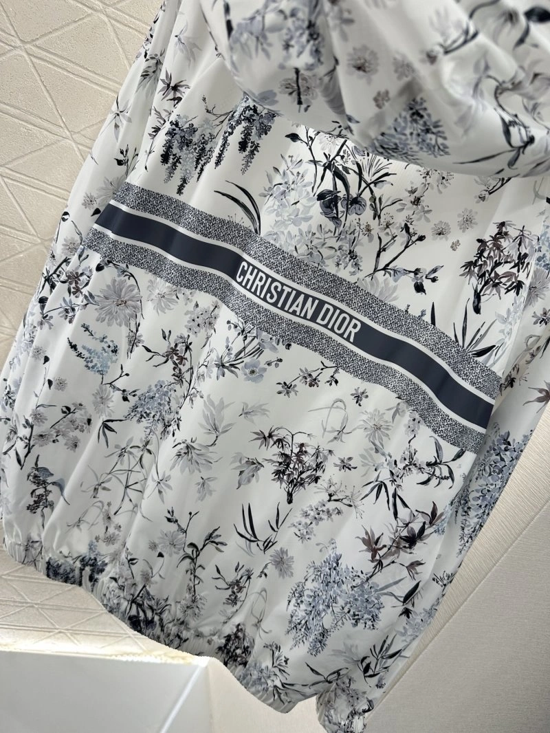 Christian Dior Short Suits UrbanChic 112832