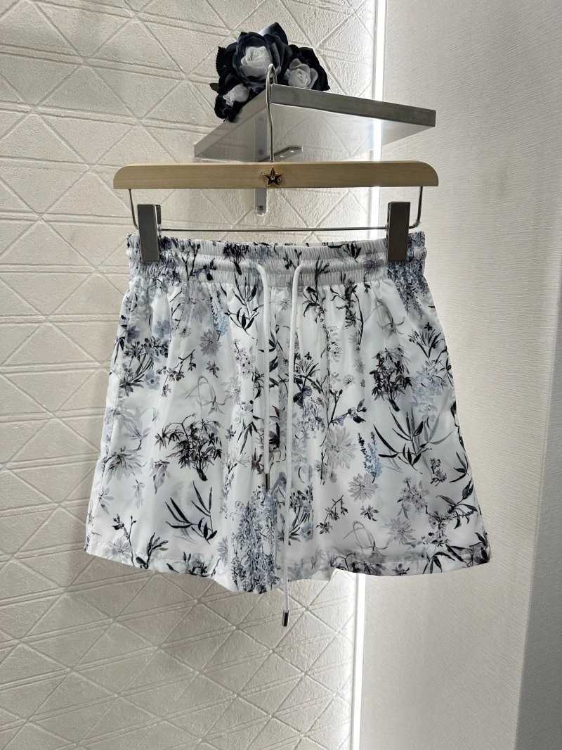Christian Dior Short Suits UrbanChic 112832