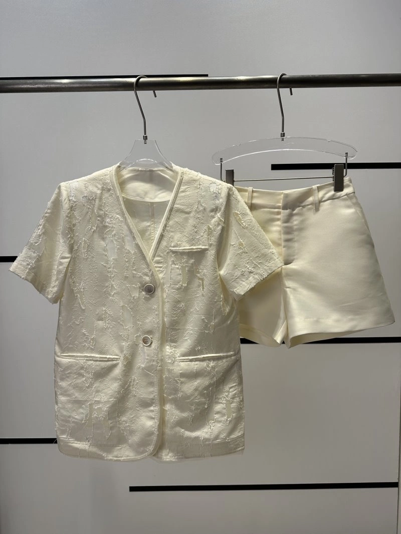 Durable Christian Dior Short Suits 112821