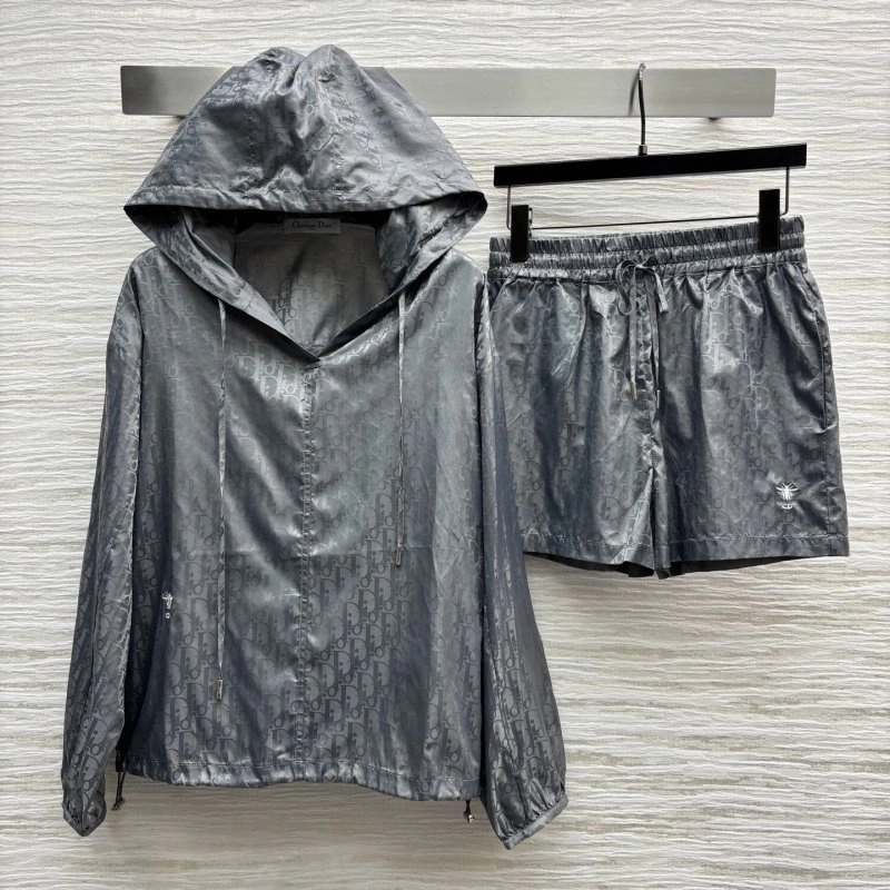 Unique Christian Dior Short Suits 114248
