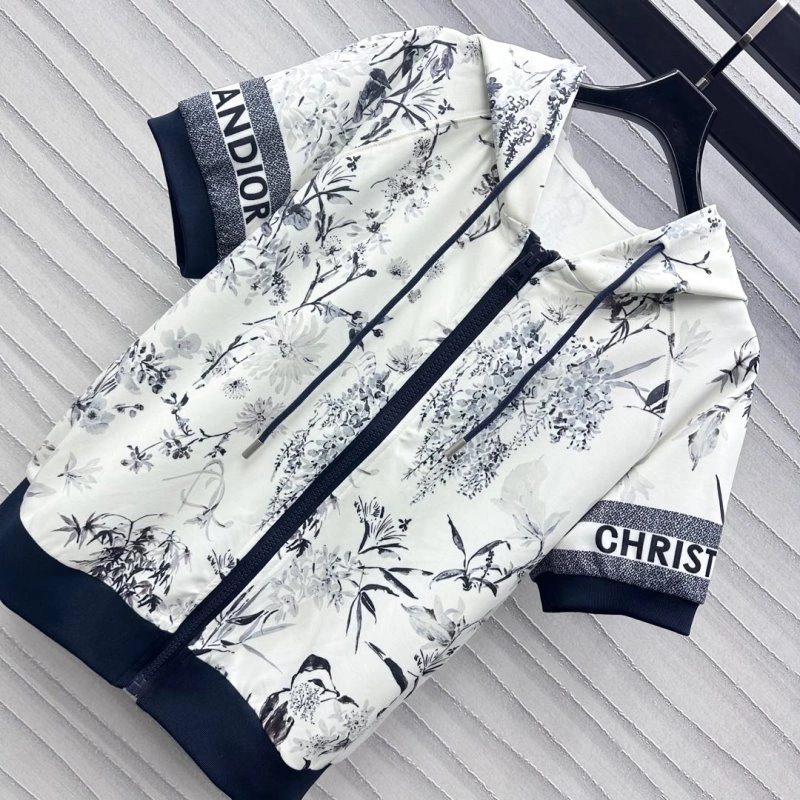 Trendsetting Christian Dior Short Suits 111996