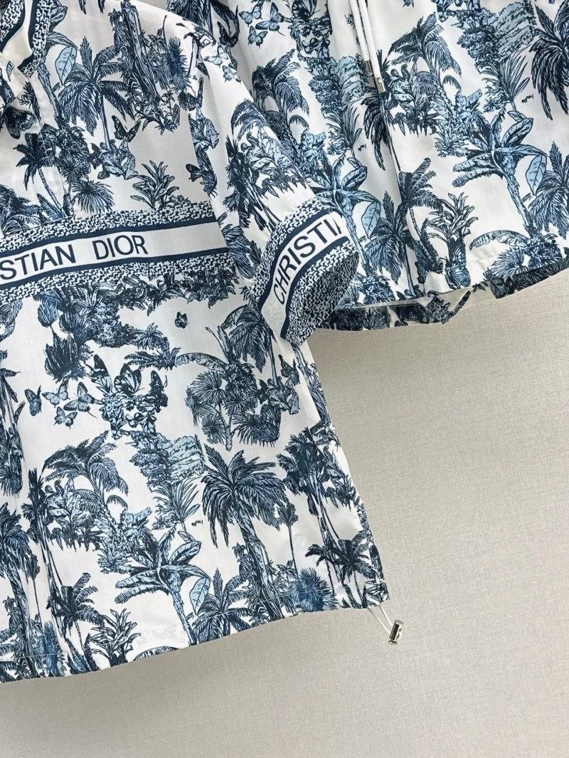 Chic Christian Dior Short Suits 111994