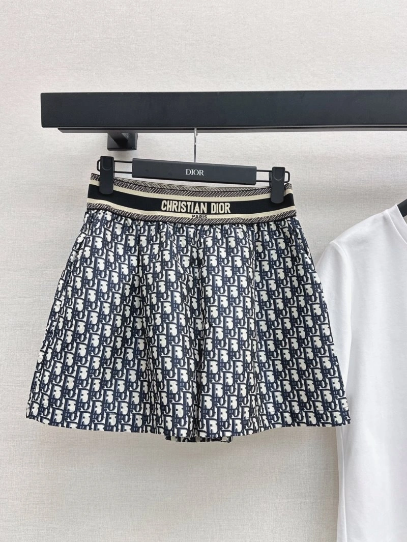 Christian Dior Short Suits Supportive 112004