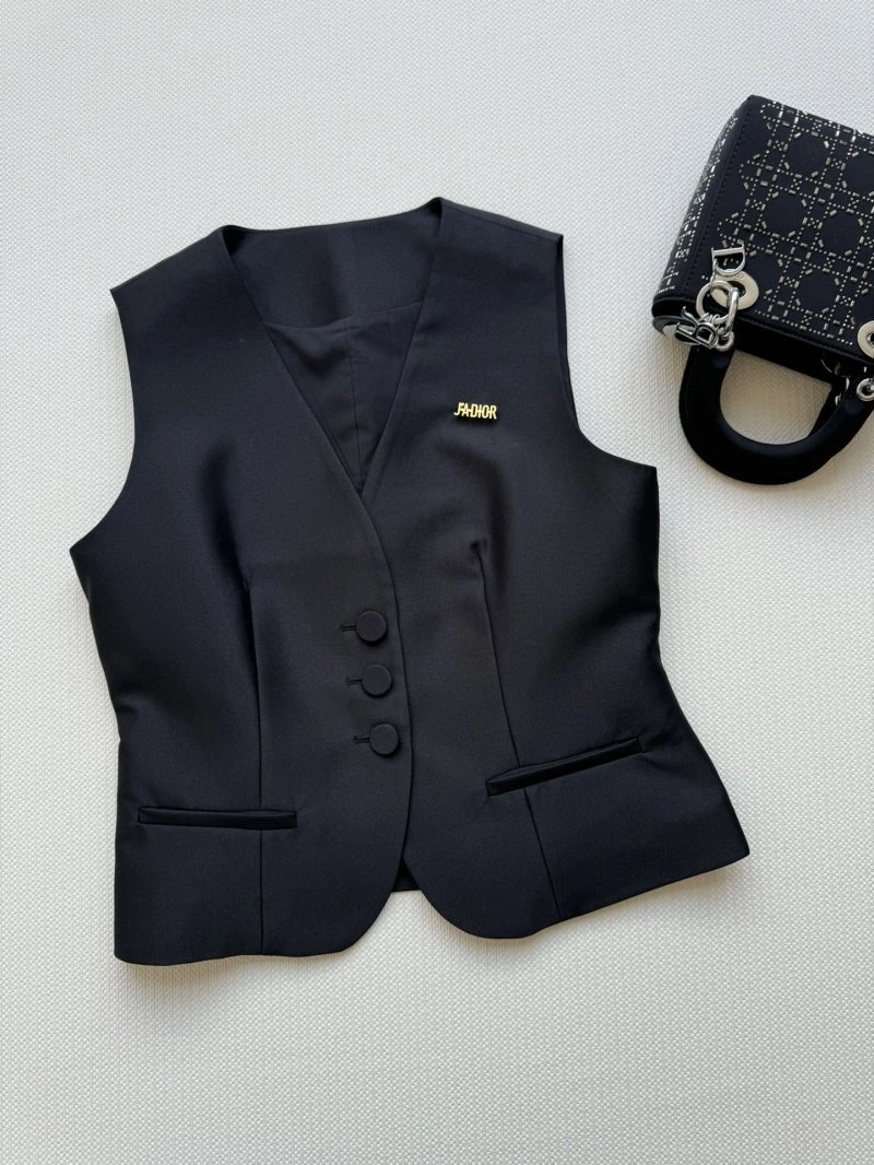 Christian Dior Short Suits UrbanStyle 111986