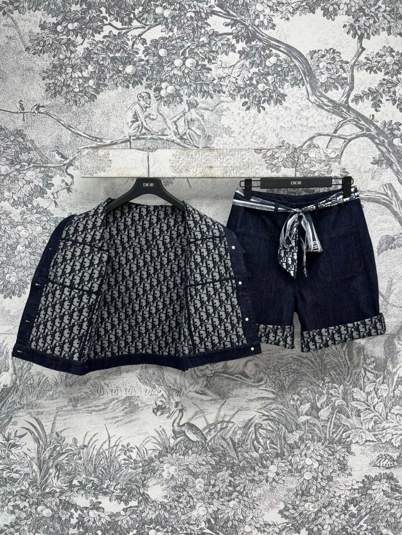Christian Dior Short Suits Sustainable 111988
