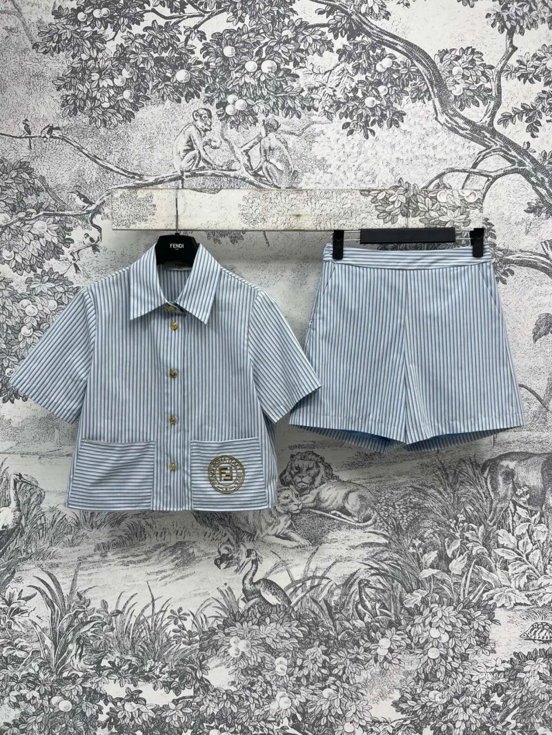 Christian Dior Short Suits Elegant 111987