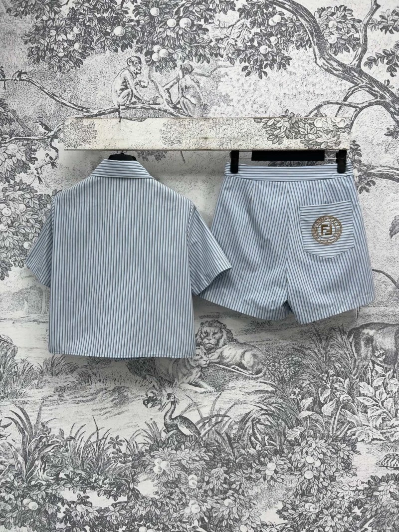 Christian Dior Short Suits Elegant 111987