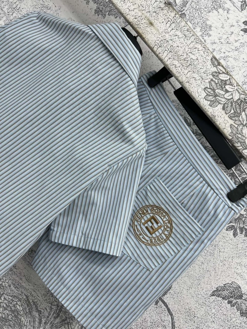Christian Dior Short Suits Elegant 111987
