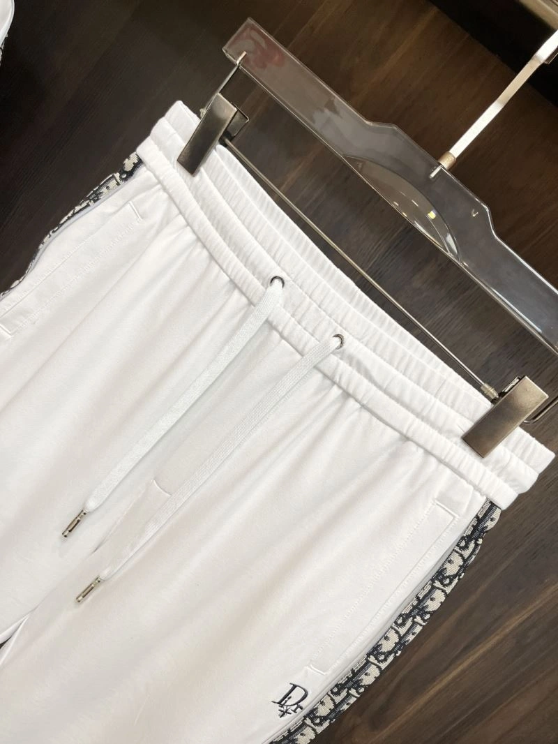 Timeless Christian Dior Short Suits 116525