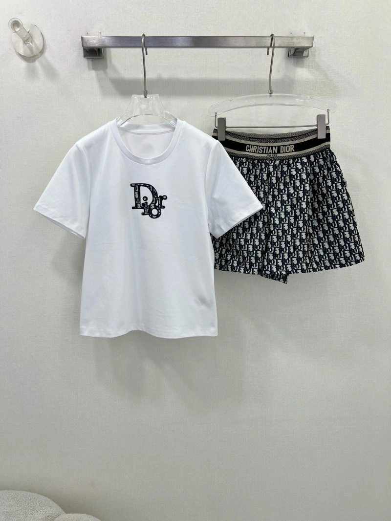 Christian Dior Short Suits Attractive 113670