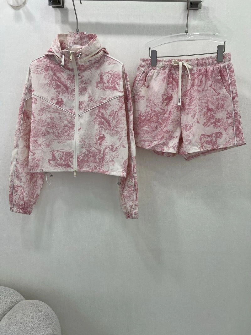 Christian Dior Short Suits Stretchable 113695