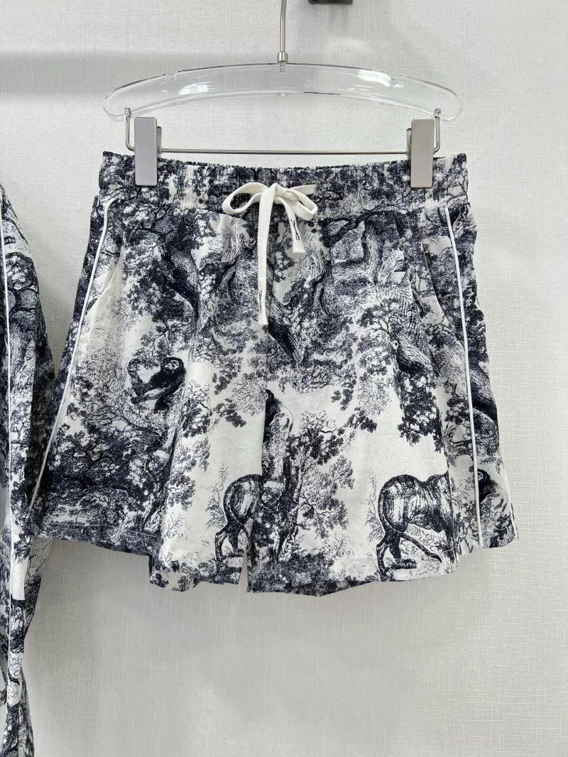 Breathable Christian Dior Short Suits 113686
