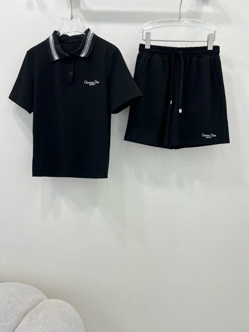 RelaxedFit Christian Dior Short Suits 113683