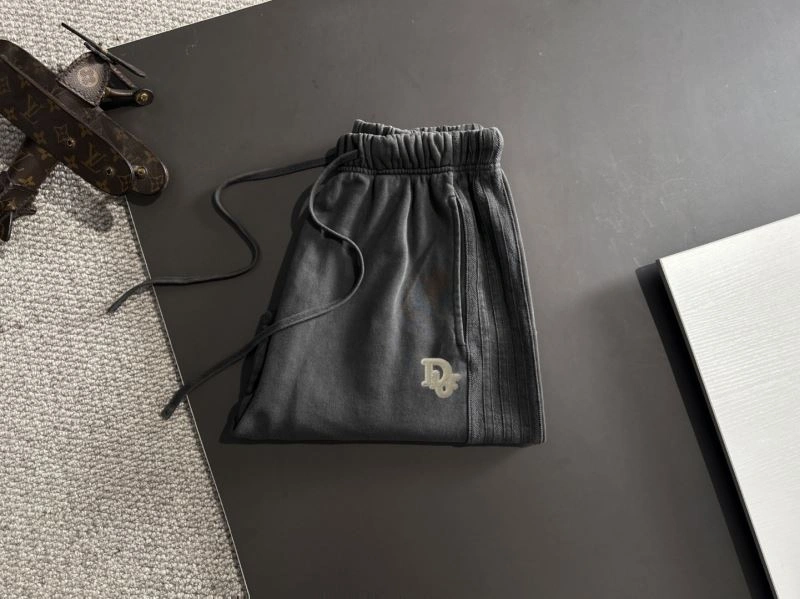 Christian Dior Short Suits Snug 115699