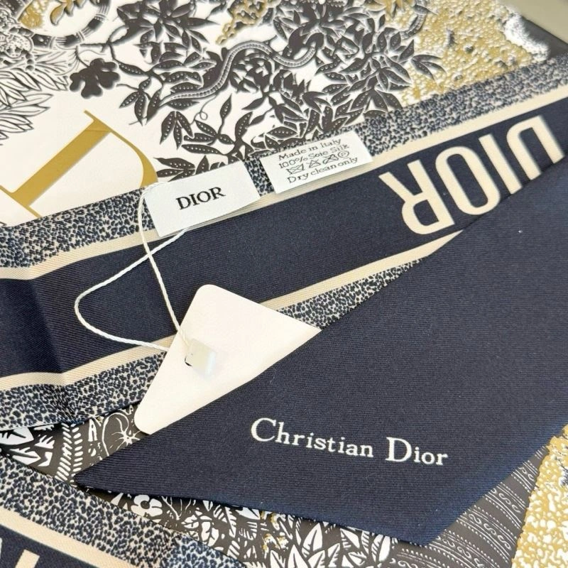 Practical Christian Dior Silk 272391