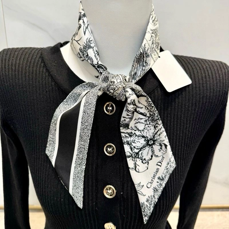 Unique Christian Dior Silk 272374