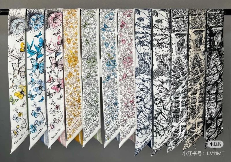 Unique Christian Dior Silk 272374