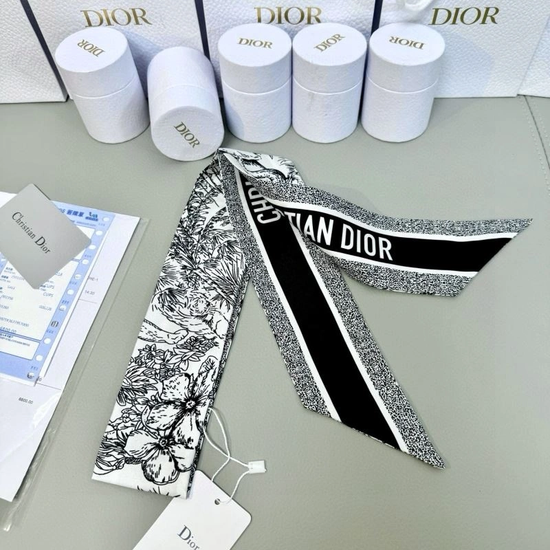 Unique Christian Dior Silk 272374