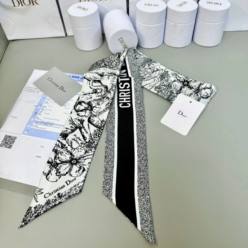 Unique Christian Dior Silk 272374