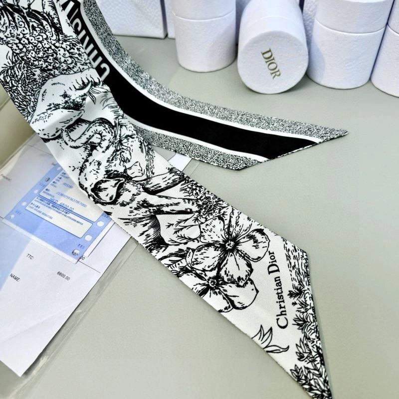 Unique Christian Dior Silk 272374