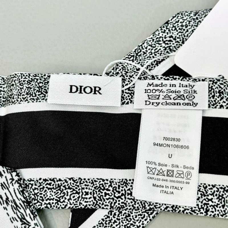 Unique Christian Dior Silk 272374