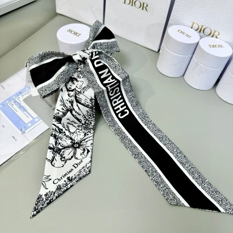 Unique Christian Dior Silk 272374