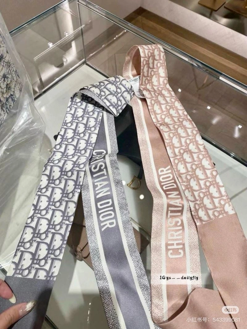 Christian Dior Silk Lightweight 272385