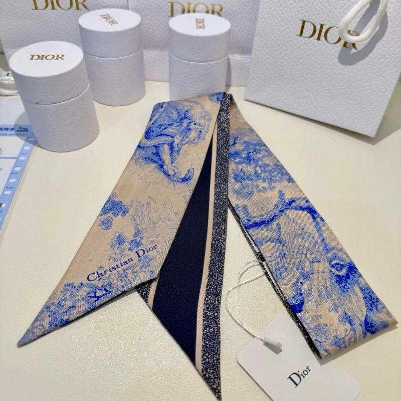Christian Dior Silk Minimalist 272372