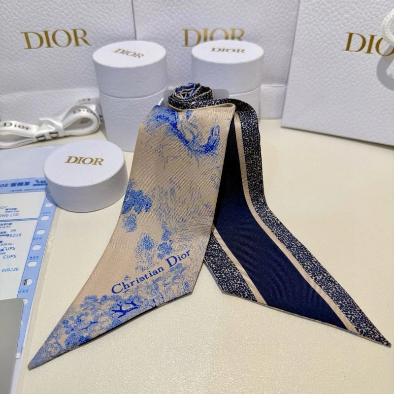 Christian Dior Silk Minimalist 272372