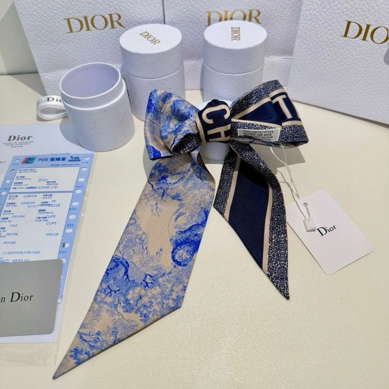 Christian Dior Silk Minimalist 272372