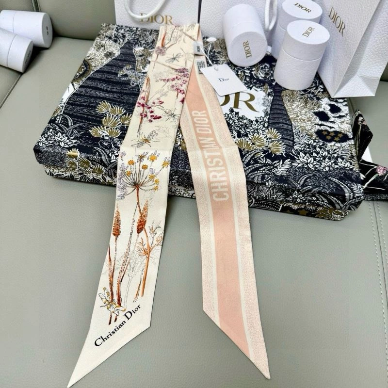 Christian Dior Silk Lightweight 272355