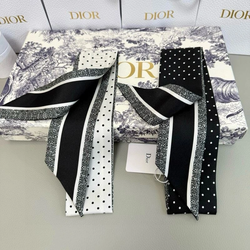 Christian Dior Silk Minimalist 272352